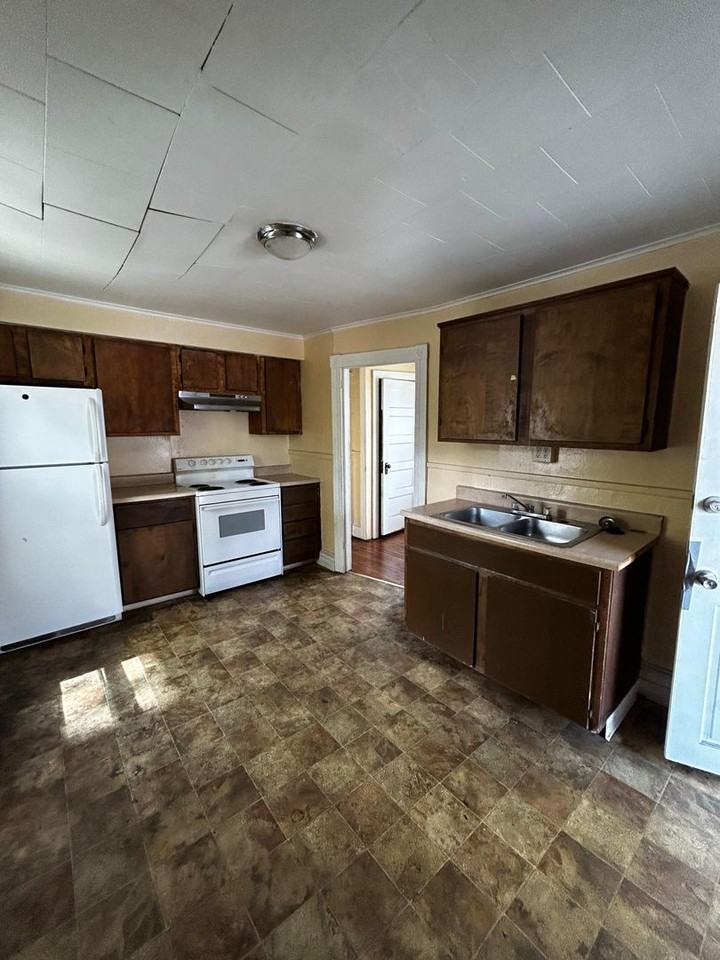 59 Price Street - Photo 3 of 32