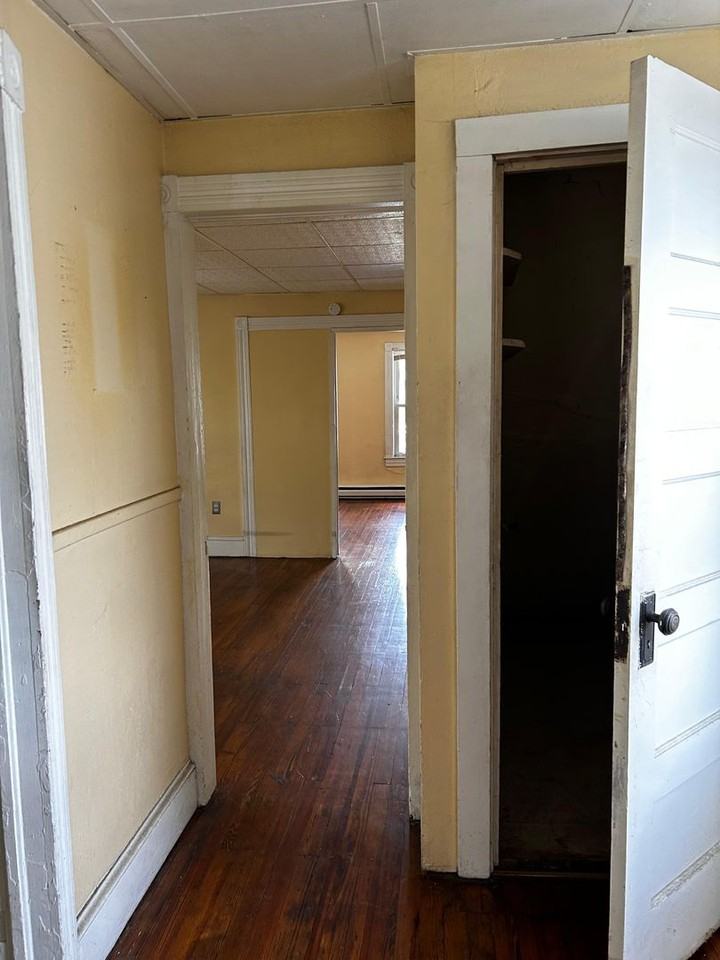 59 Price Street - Photo 7 of 32