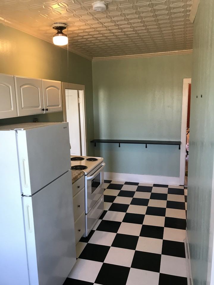 215 Water St #H - Photo 4 of 6