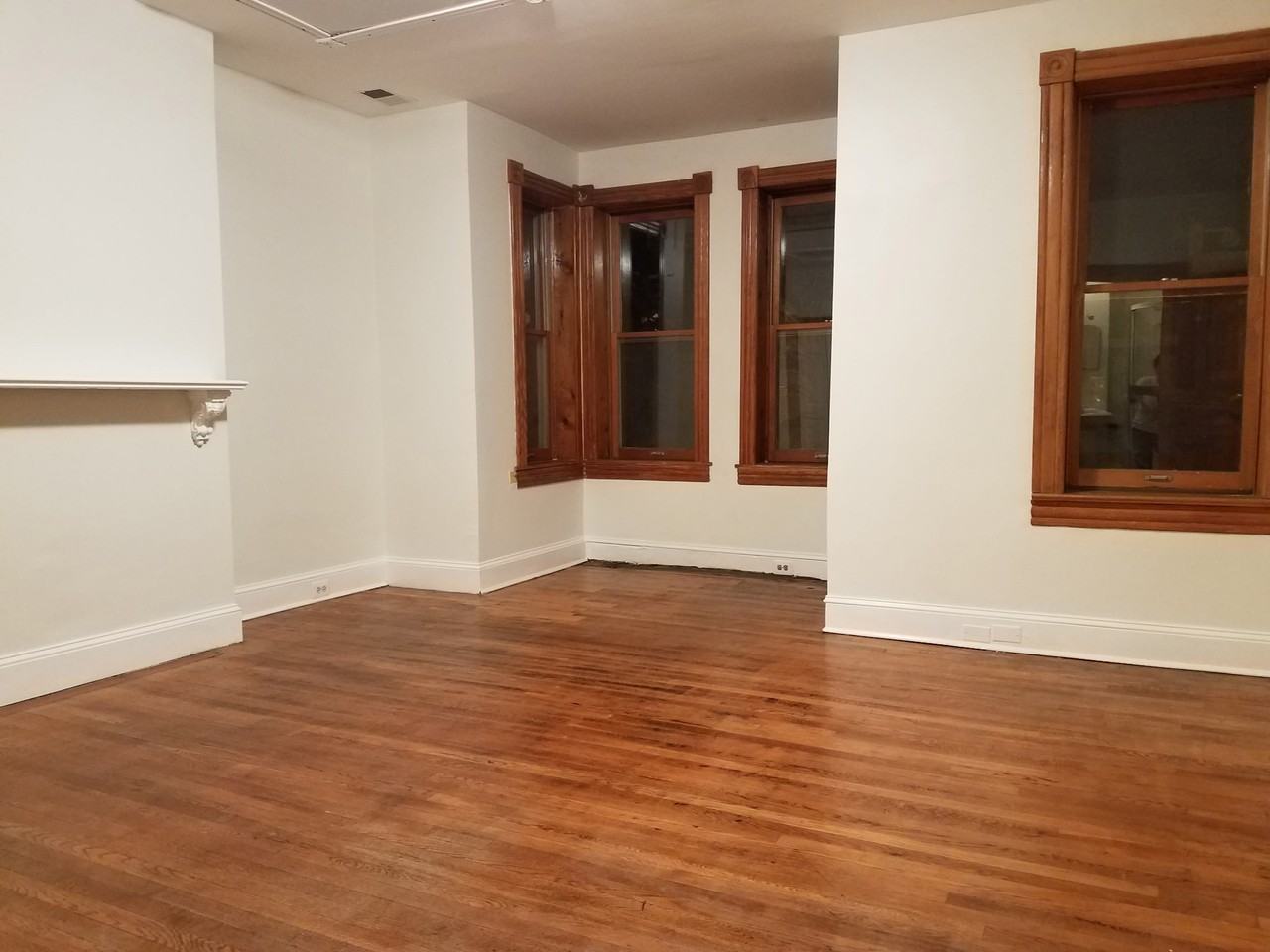 58 R St Nw #1 - Photo 4 of 19