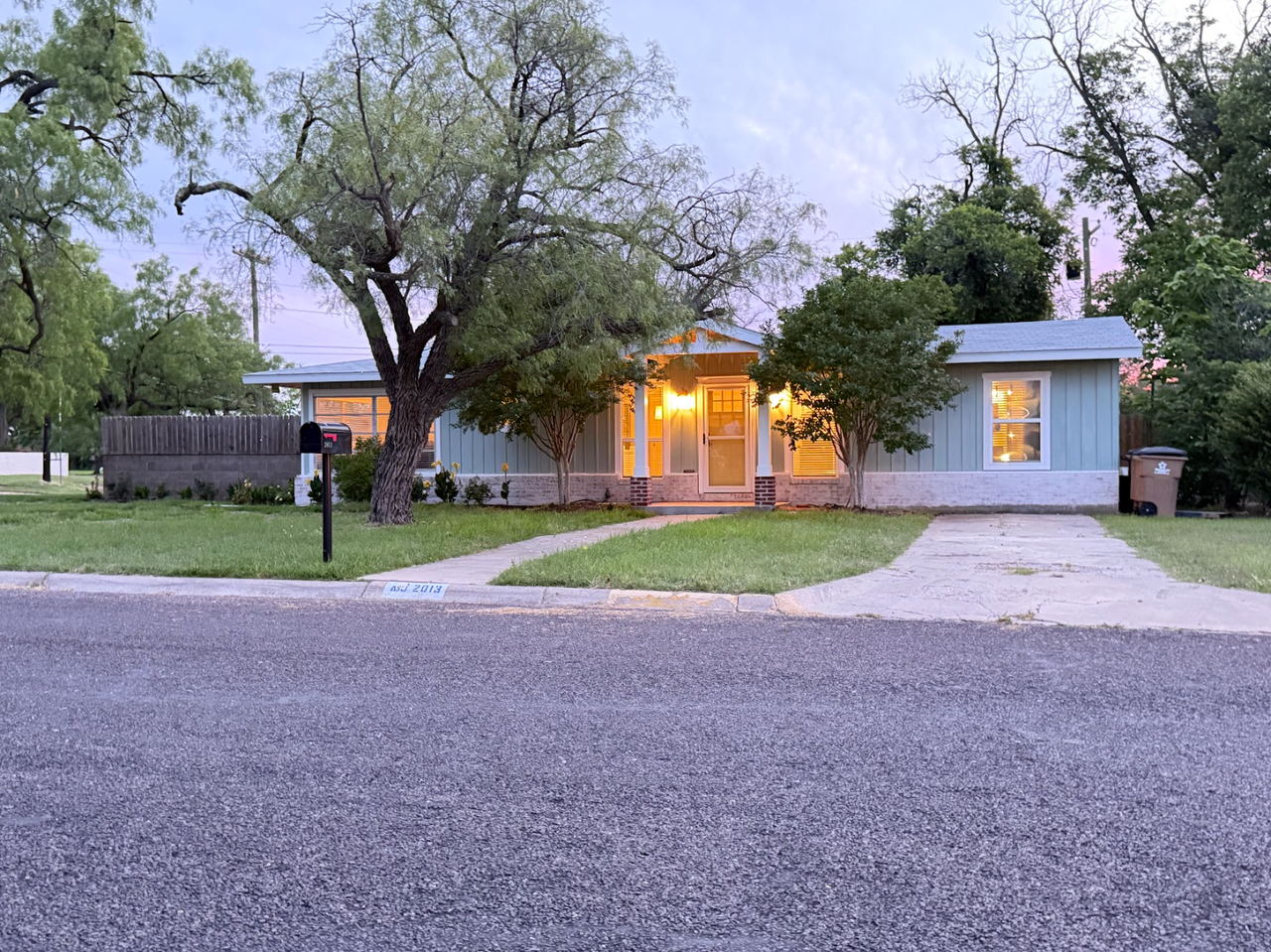 2013 Rosemont Dr #NA - Photo 3 of 28