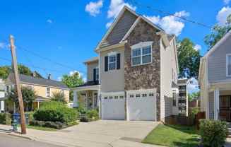 2415 Girard Pl Ne #NA - Photo 1 of 1