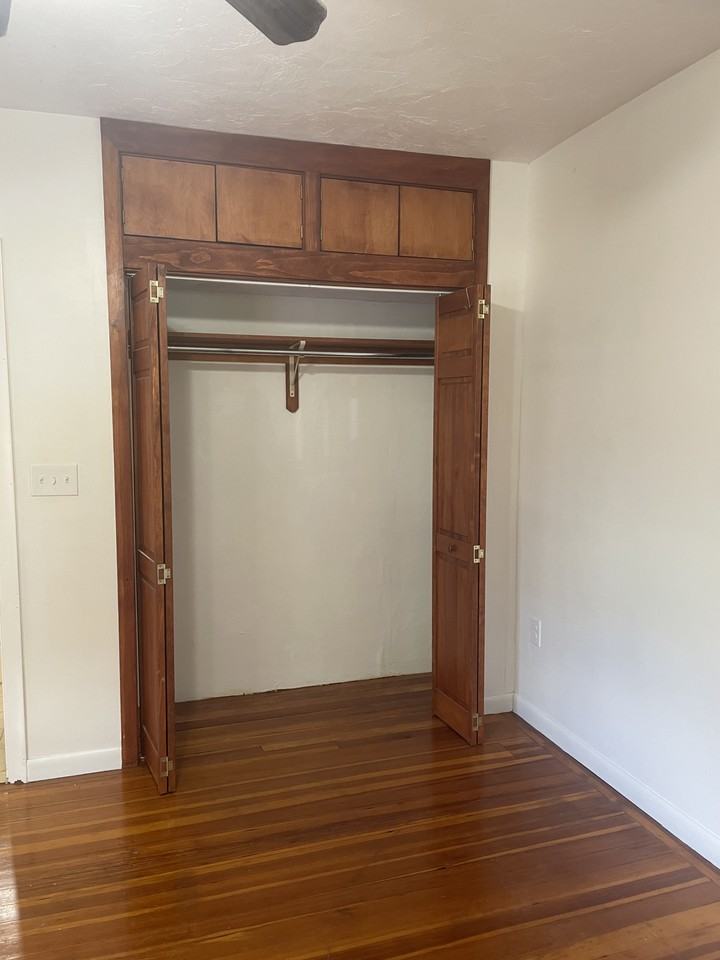 43 Knoll St #1 - Photo 5 of 8