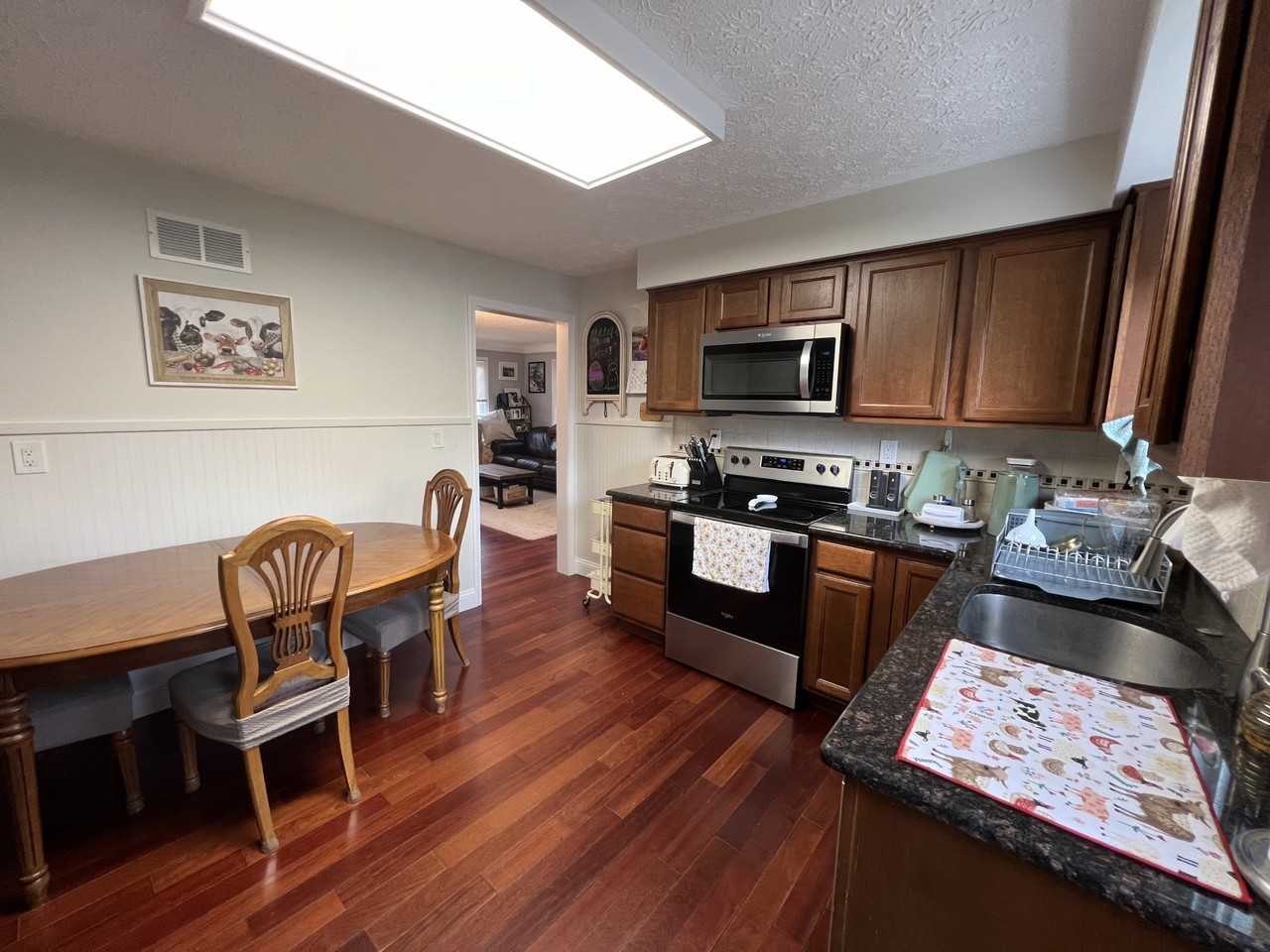 3746 Samuel Ave #NA - Photo 5 of 9