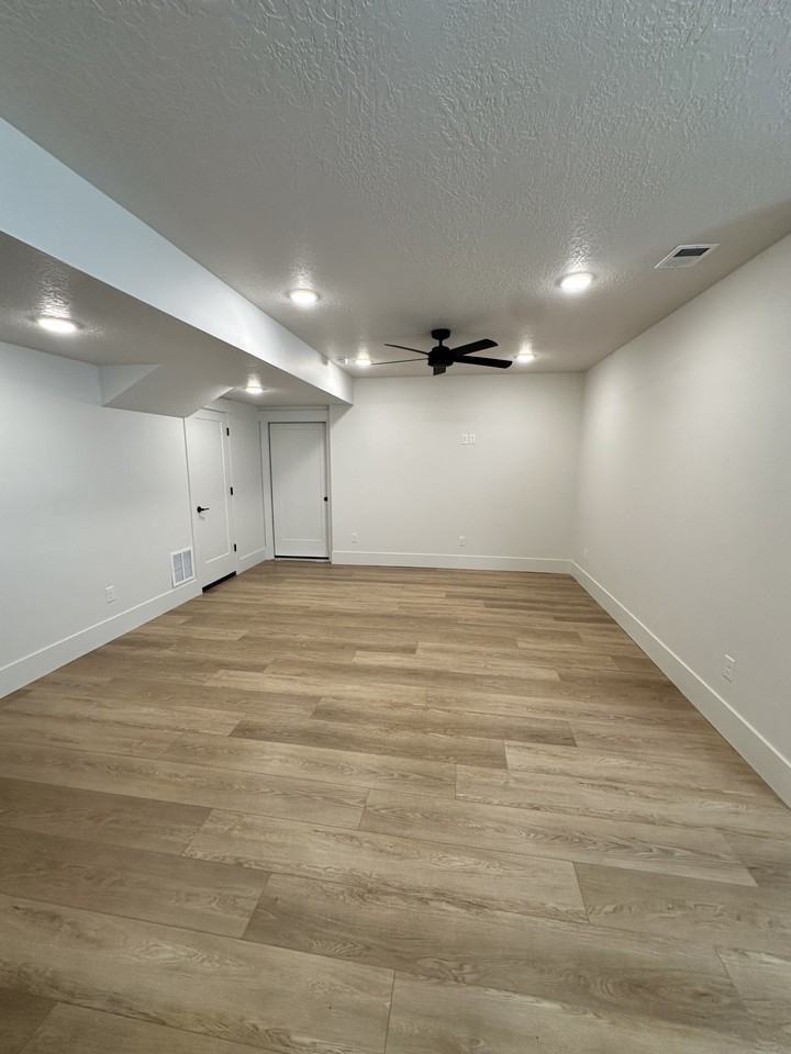 1065 W 125 S #NA - Photo 3 of 22