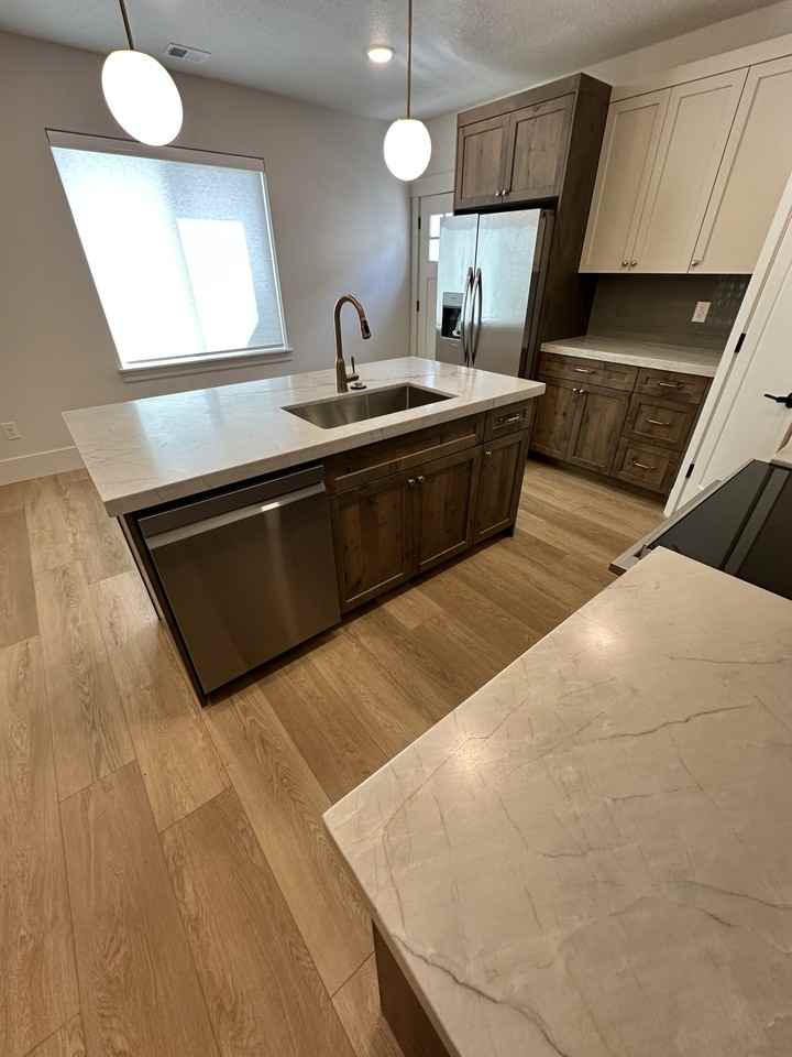 1065 W 125 S #NA - Photo 4 of 22