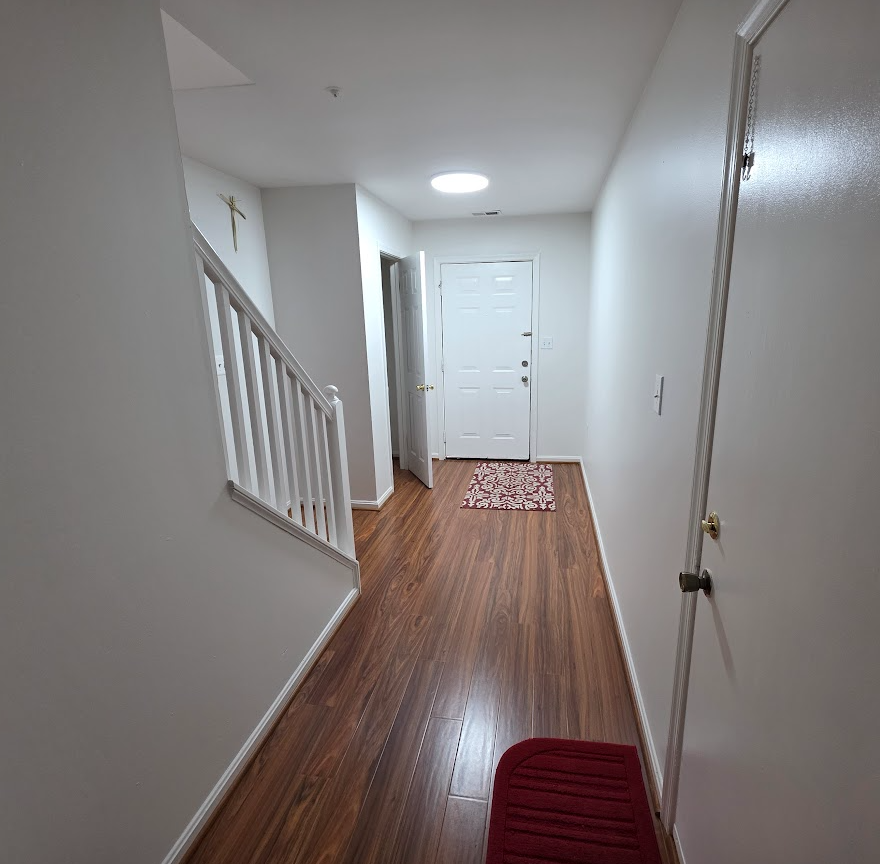 1333 Hampshire Dr #E - Photo 2 of 18