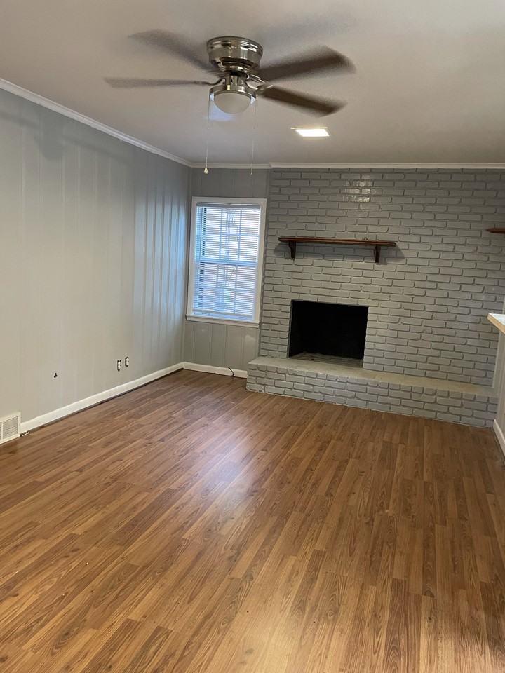 5585 Milford Rd #NA - Photo 3 of 8
