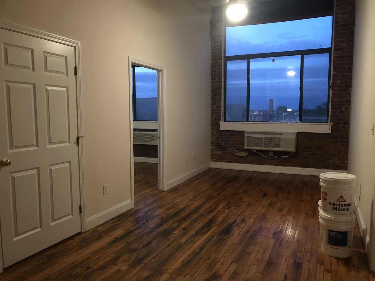 390 Charles St #302 - Photo 5 of 17