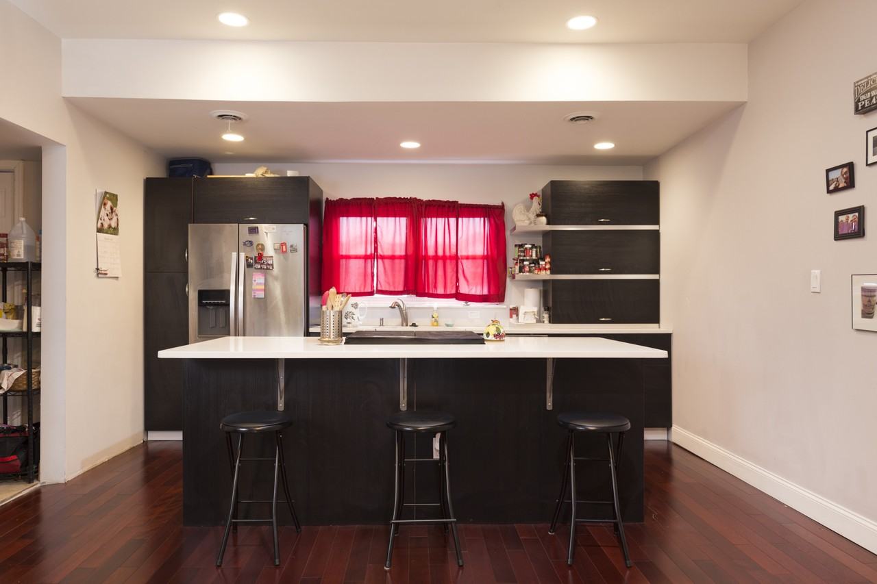 314 Ella St #2 - Photo 3 of 10