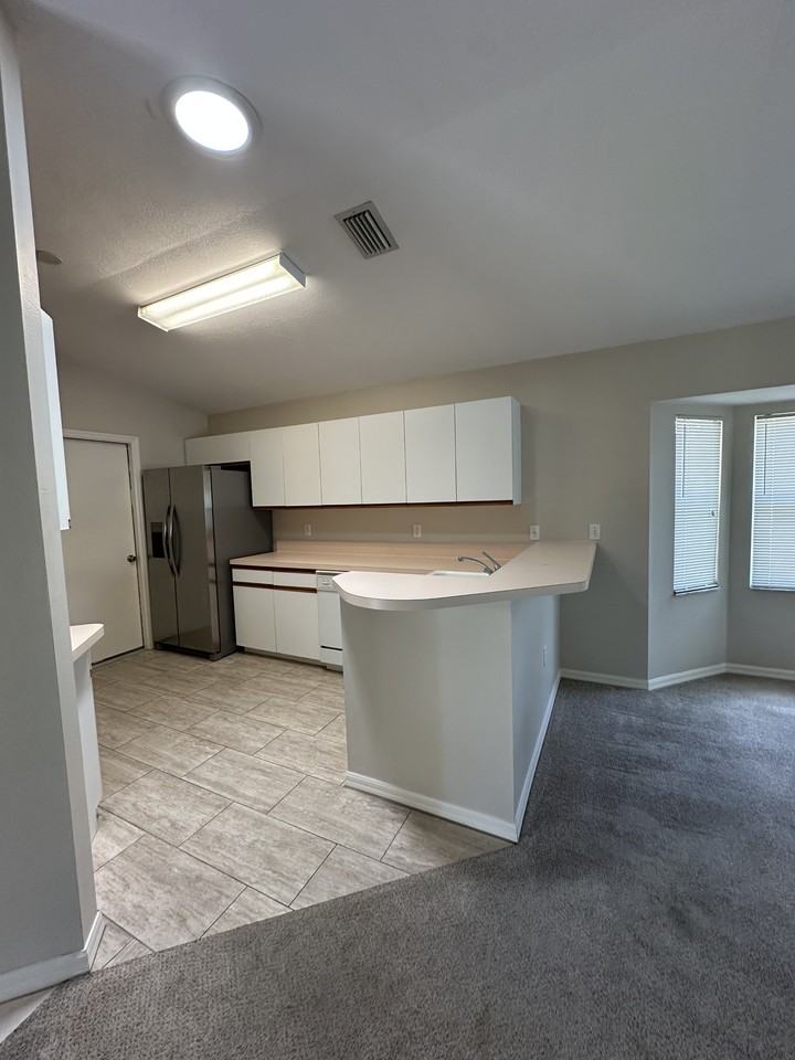 703 W Sunbird Path #NA - Photo 4 of 18