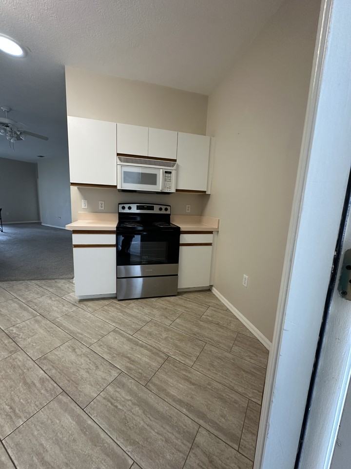 703 W Sunbird Path #NA - Photo 5 of 18