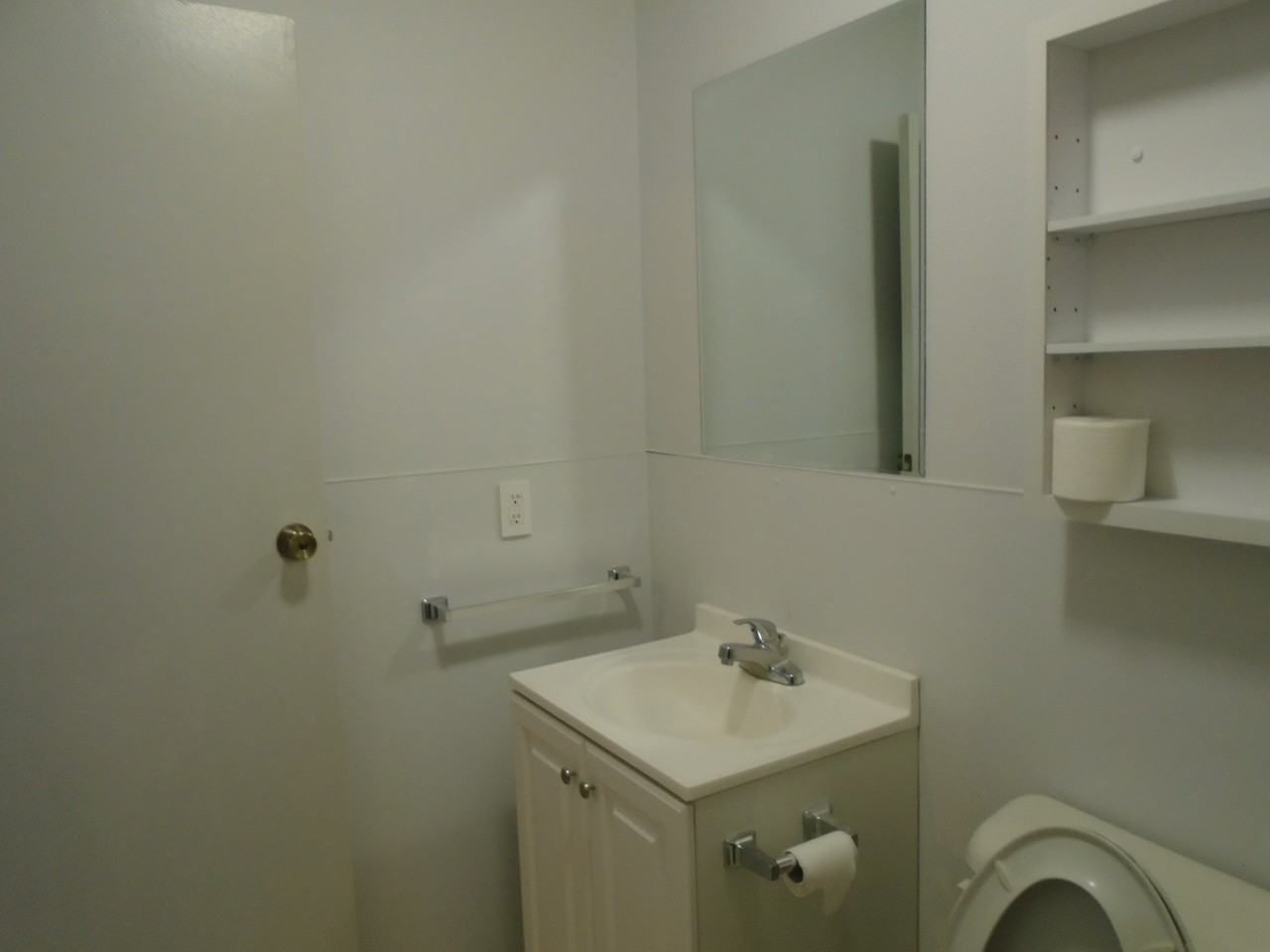 1931 Herbert St #1 - Photo 5 of 6