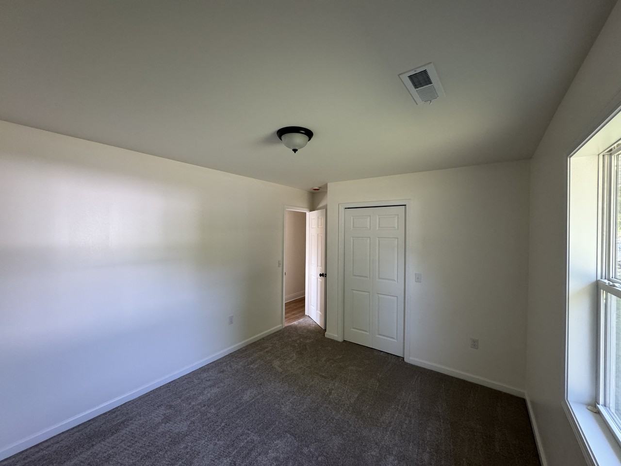 124 S Chestnut St #NA - Photo 6 of 11