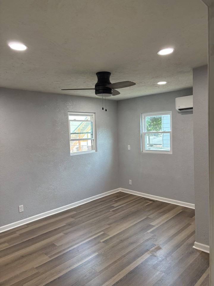 1946 S Laura Ave #NA - Photo 6 of 11