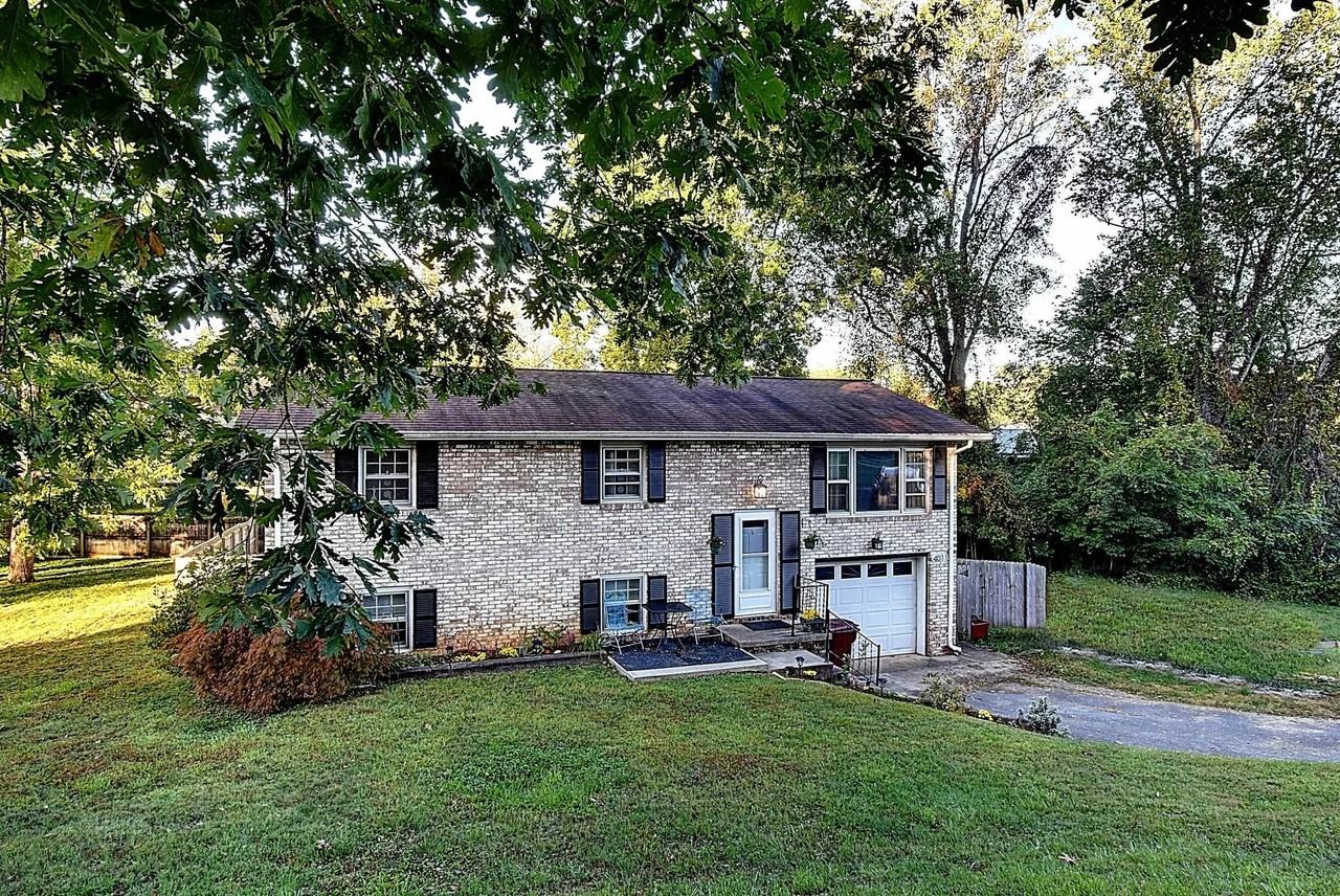 4011 W Englewood Blvd #NA - Photo 2 of 22