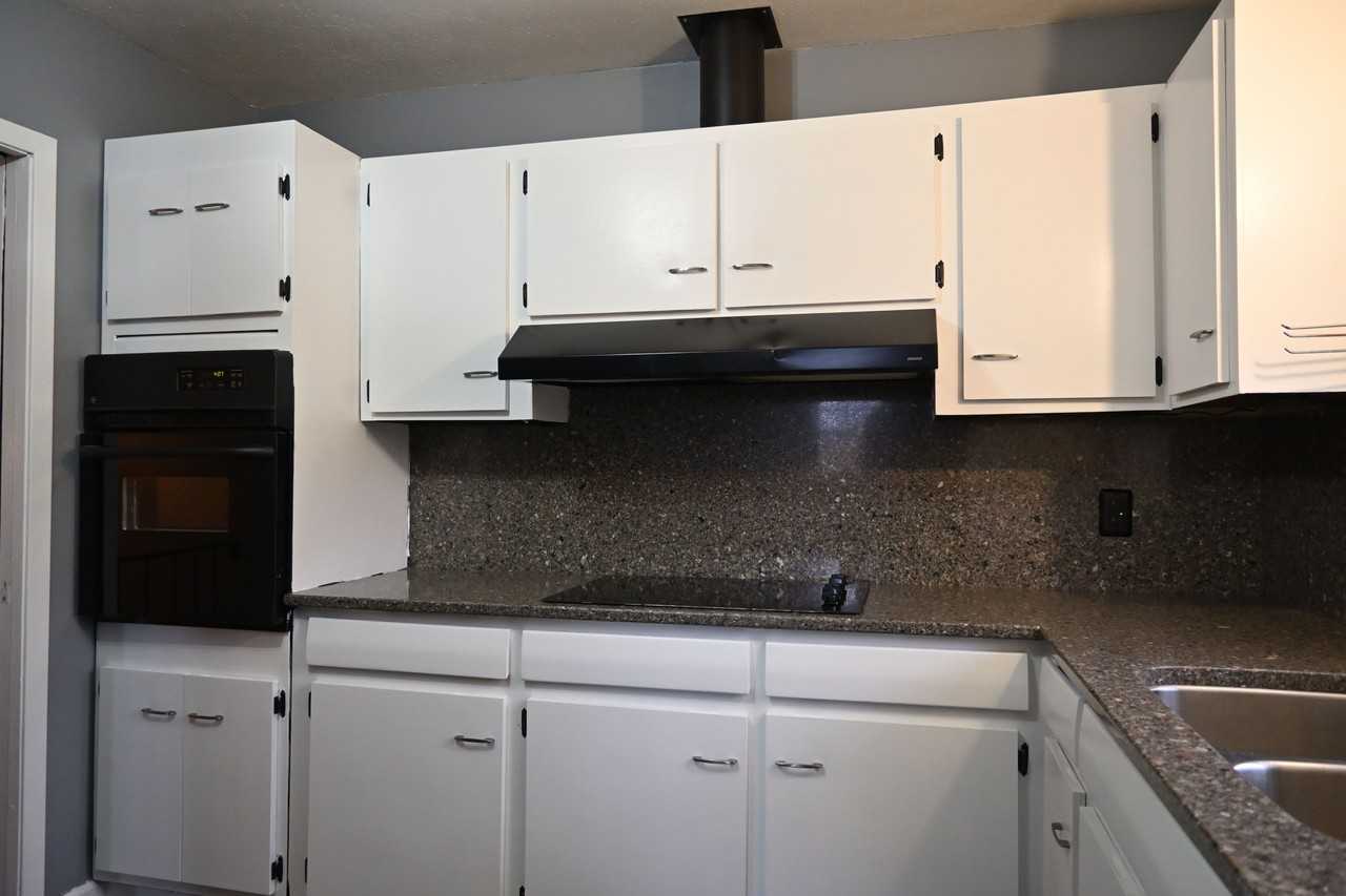 4011 W Englewood Blvd #NA - Photo 5 of 22