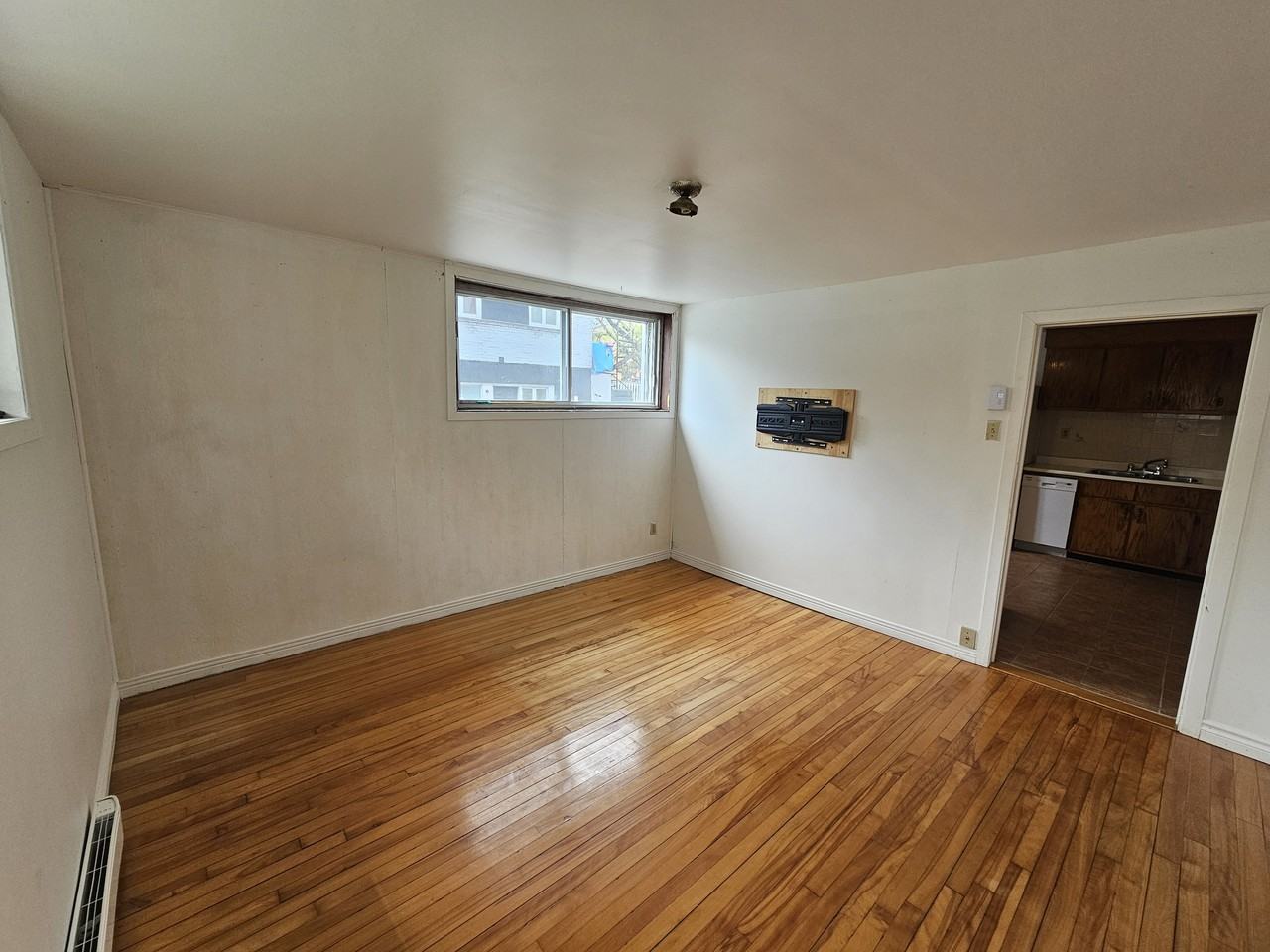 6705 Avenue Somerled #A - Photo 2 of 12