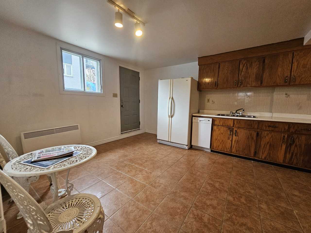 6705 Avenue Somerled #A - Photo 4 of 12