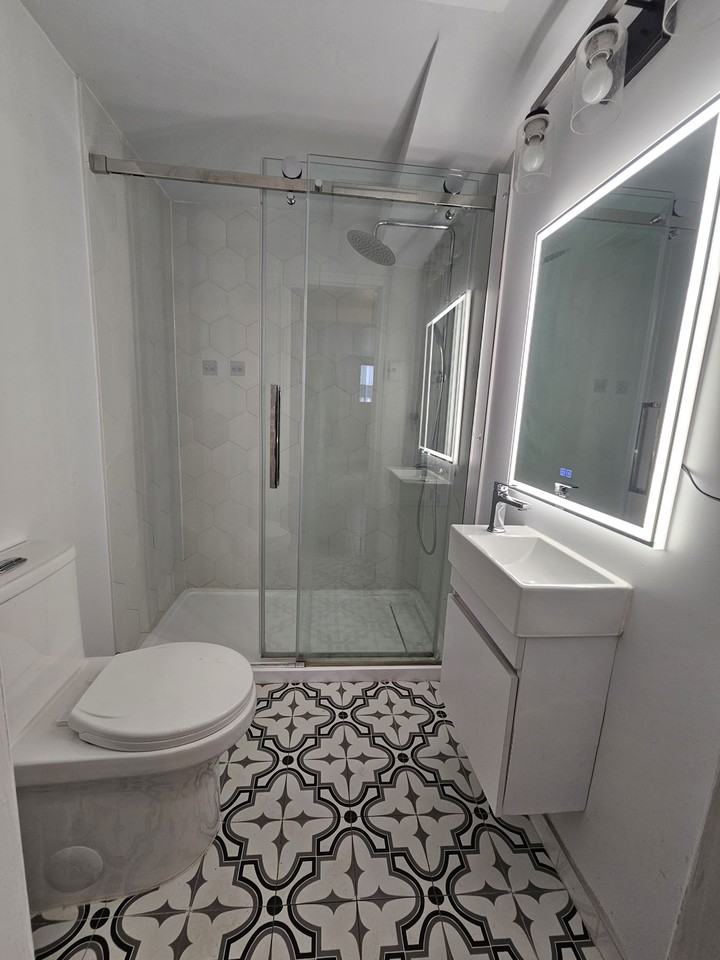6705 Avenue Somerled #A - Photo 6 of 12