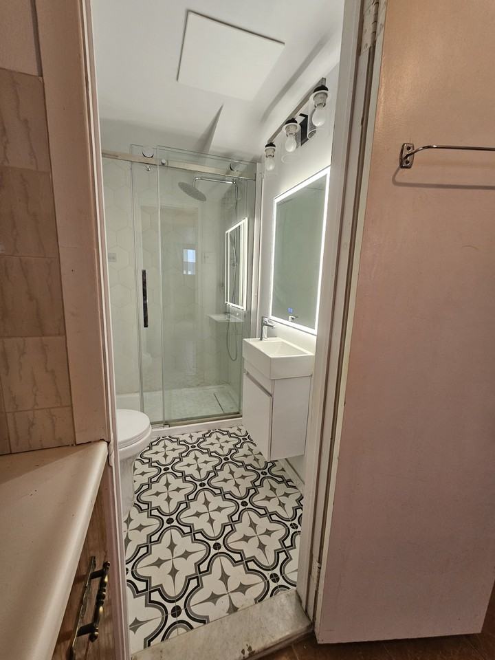 6705 Avenue Somerled #A - Photo 7 of 12