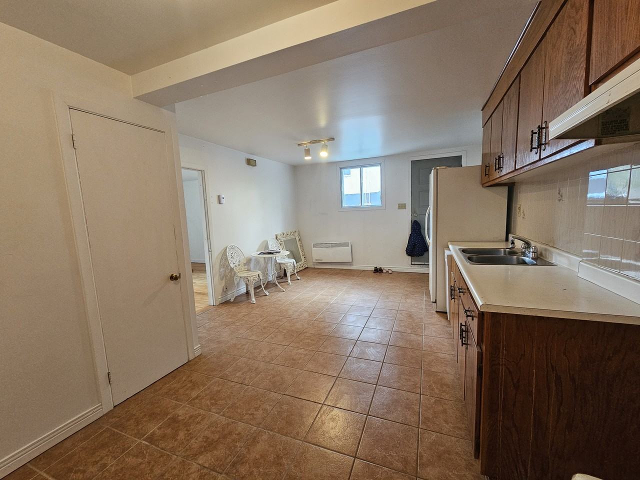 6705 Avenue Somerled #A - Photo 2 of 12