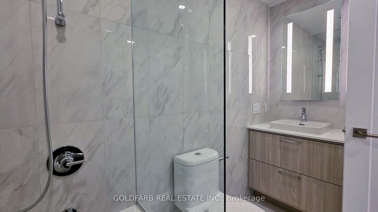 858 Dupont Street - Photo 8