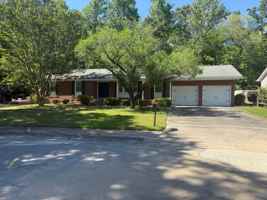 featured image of 3220 Woodsen Cir