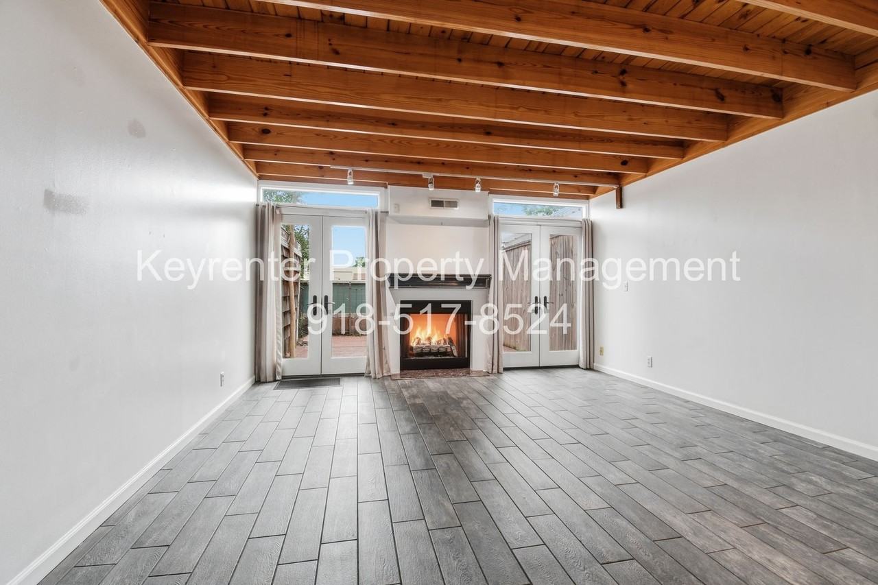 1616 S Peoria Ave #4 - Photo 6 of 22