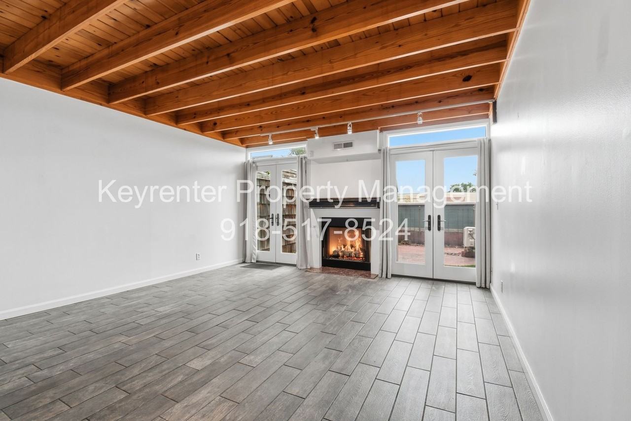 1616 S Peoria Ave #4 - Photo 7 of 22