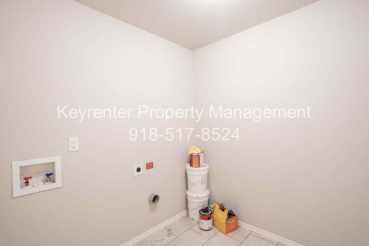 12303 N 130th East Ave - Photo 7 of 18