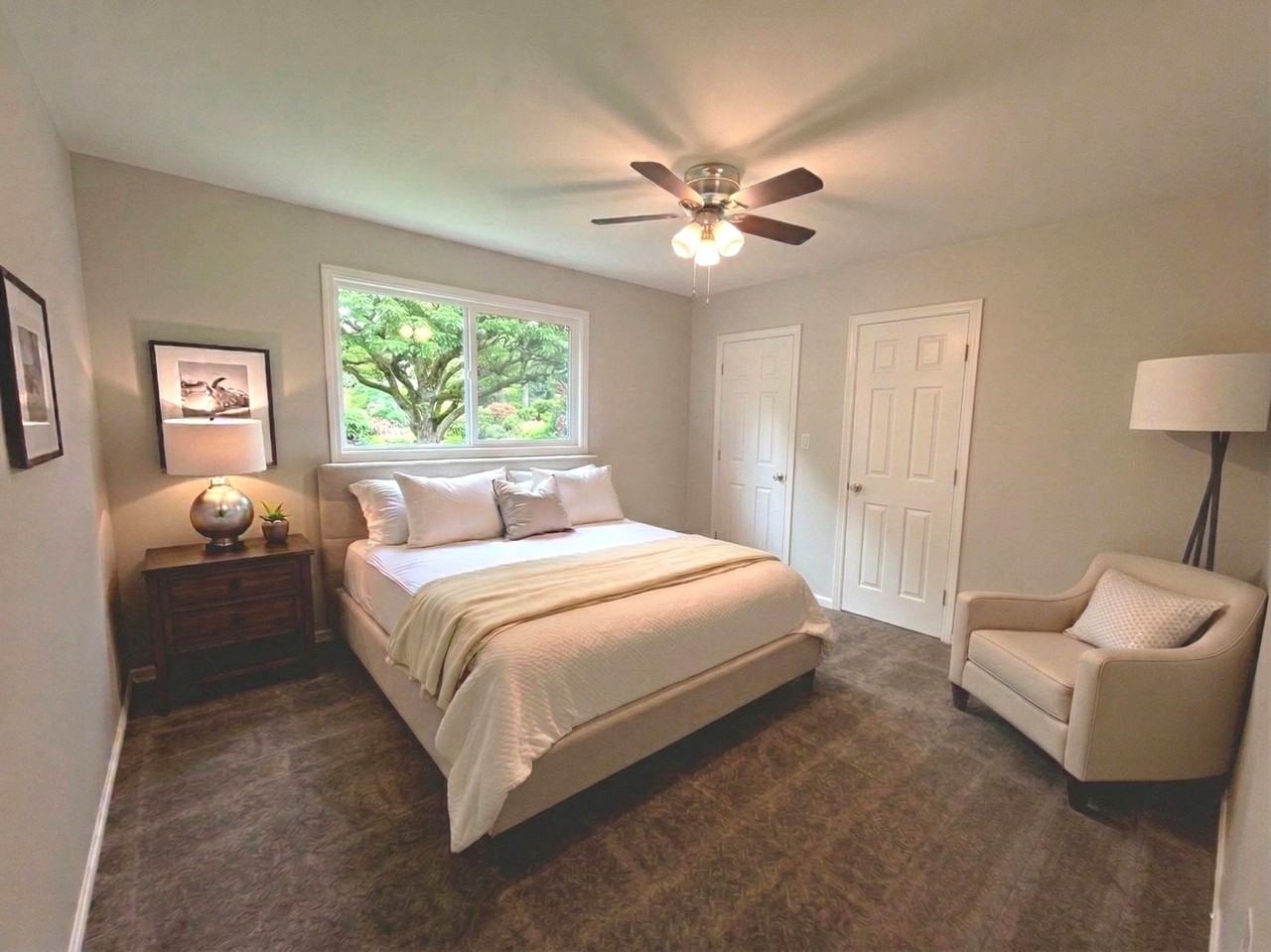 The Executive in Gaithersburg - Photo 2 of 16