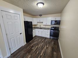 featured image of 828 Gould St #3