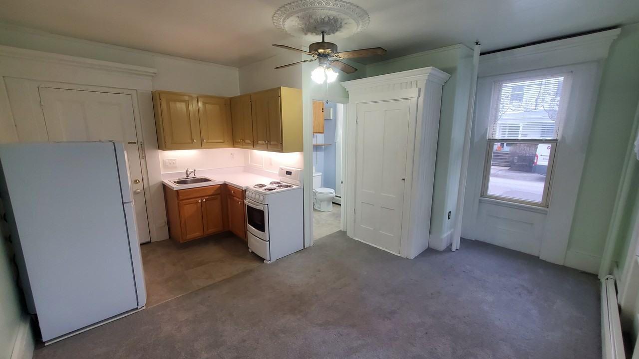 6 Maple St #5 - Photo 5 of 11