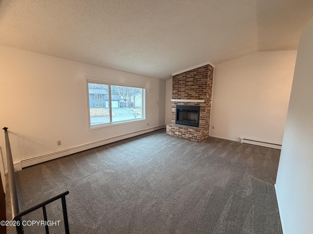 6721 Foothill Dr - Photo 2 of 20
