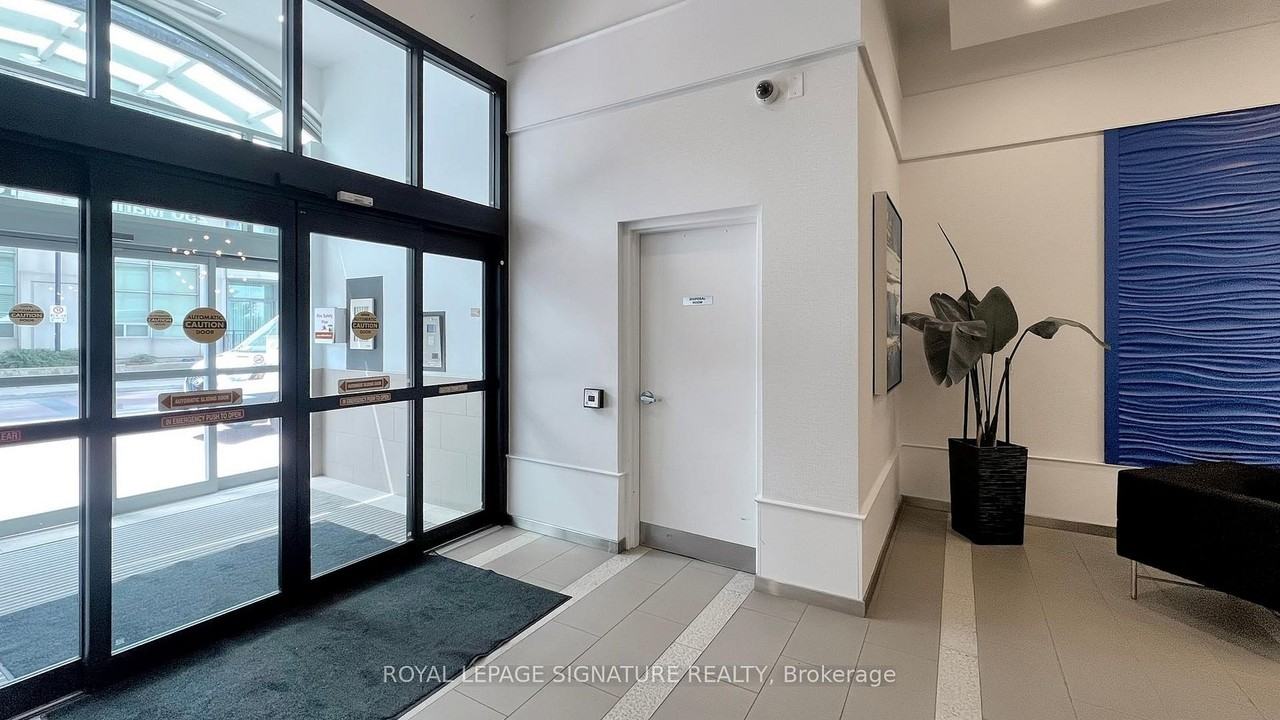 250 Manitoba Street - Photo 15