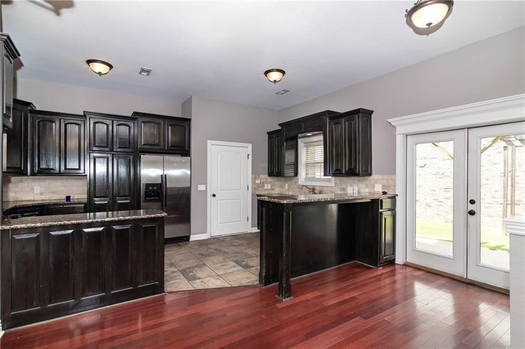 525 N Rupple Rd - Photo 5 of 24