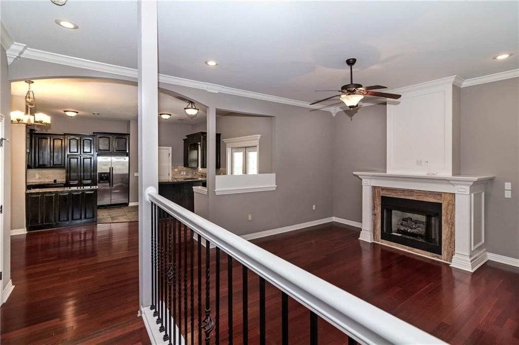 525 N Rupple Rd - Photo 6 of 24