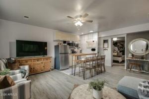 featured image of 830 E Maryland Ave #2