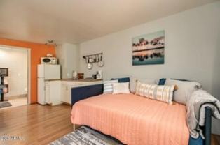 830 E Maryland Ave #4 - Photo 1 of 1