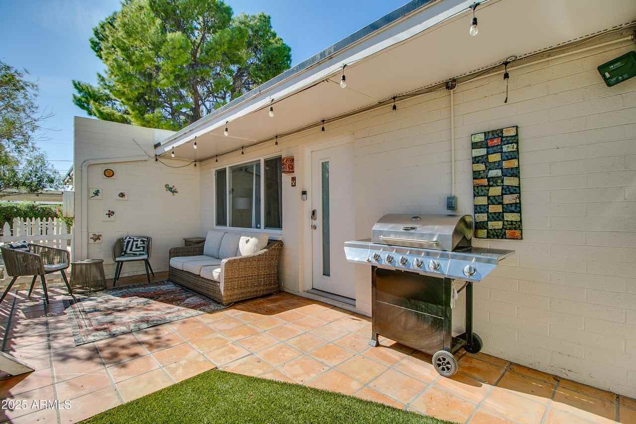 3511 E Montecito Ave #3 - Photo 4 of 20