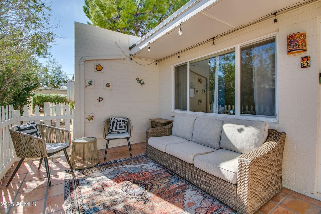 3511 E Montecito Ave #3 - Photo 6 of 20