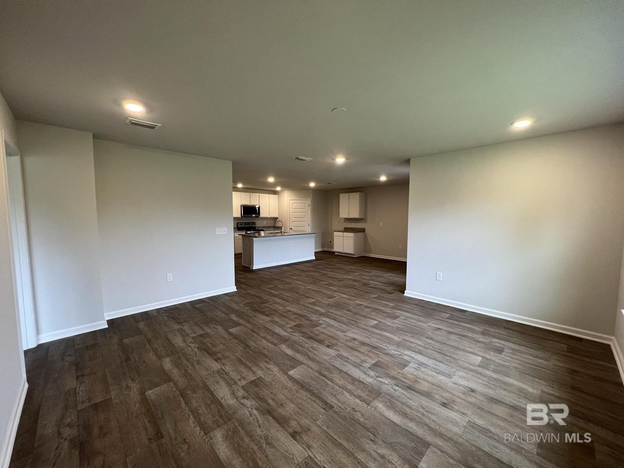 24572 Alamitos Trace Dr - Photo 3 of 17