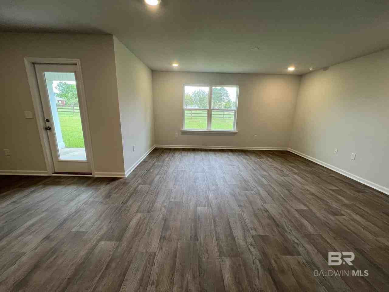 24572 Alamitos Trace Dr - Photo 4 of 17
