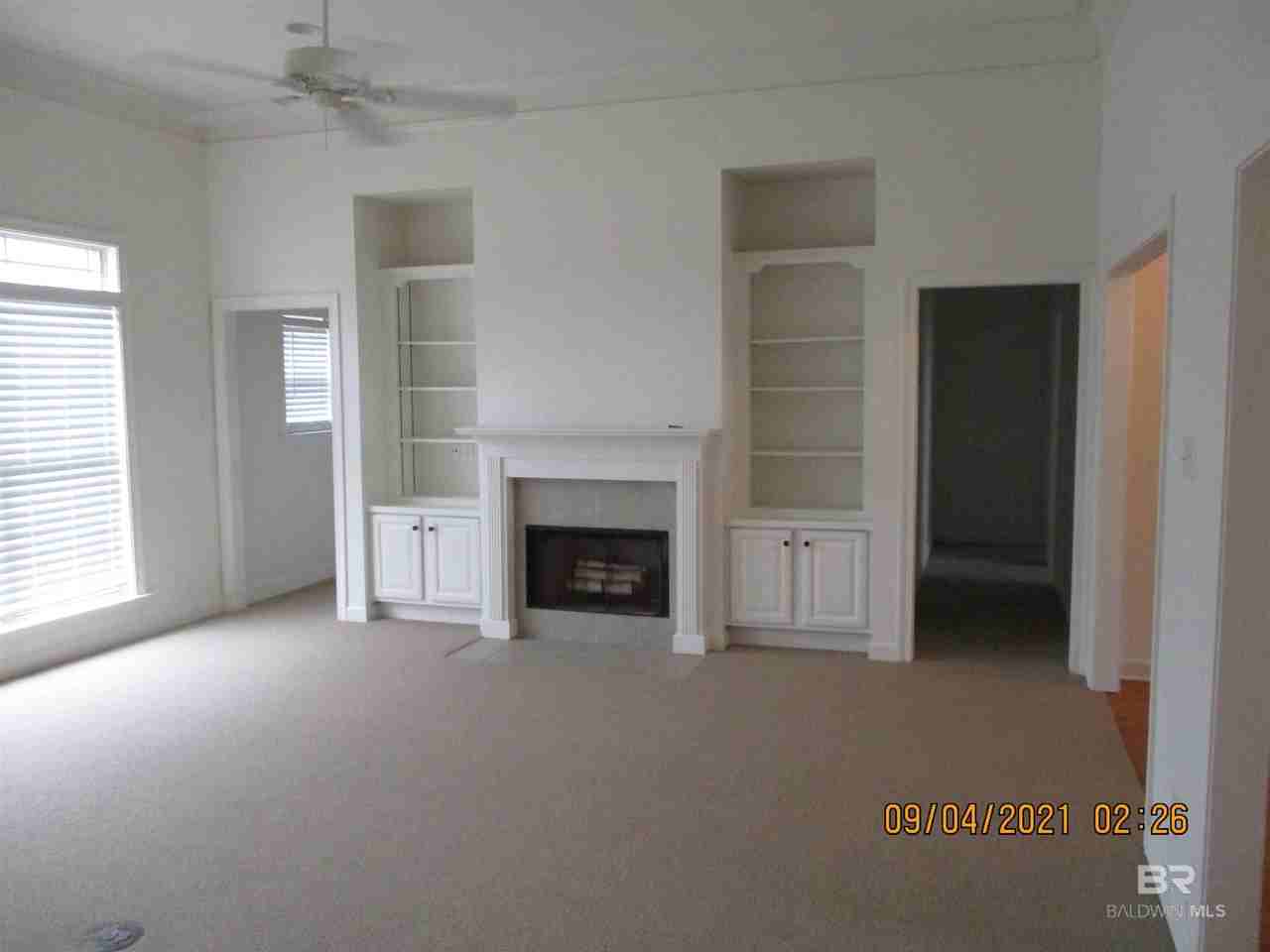 9153 Parliament Cir - Photo 3 of 31