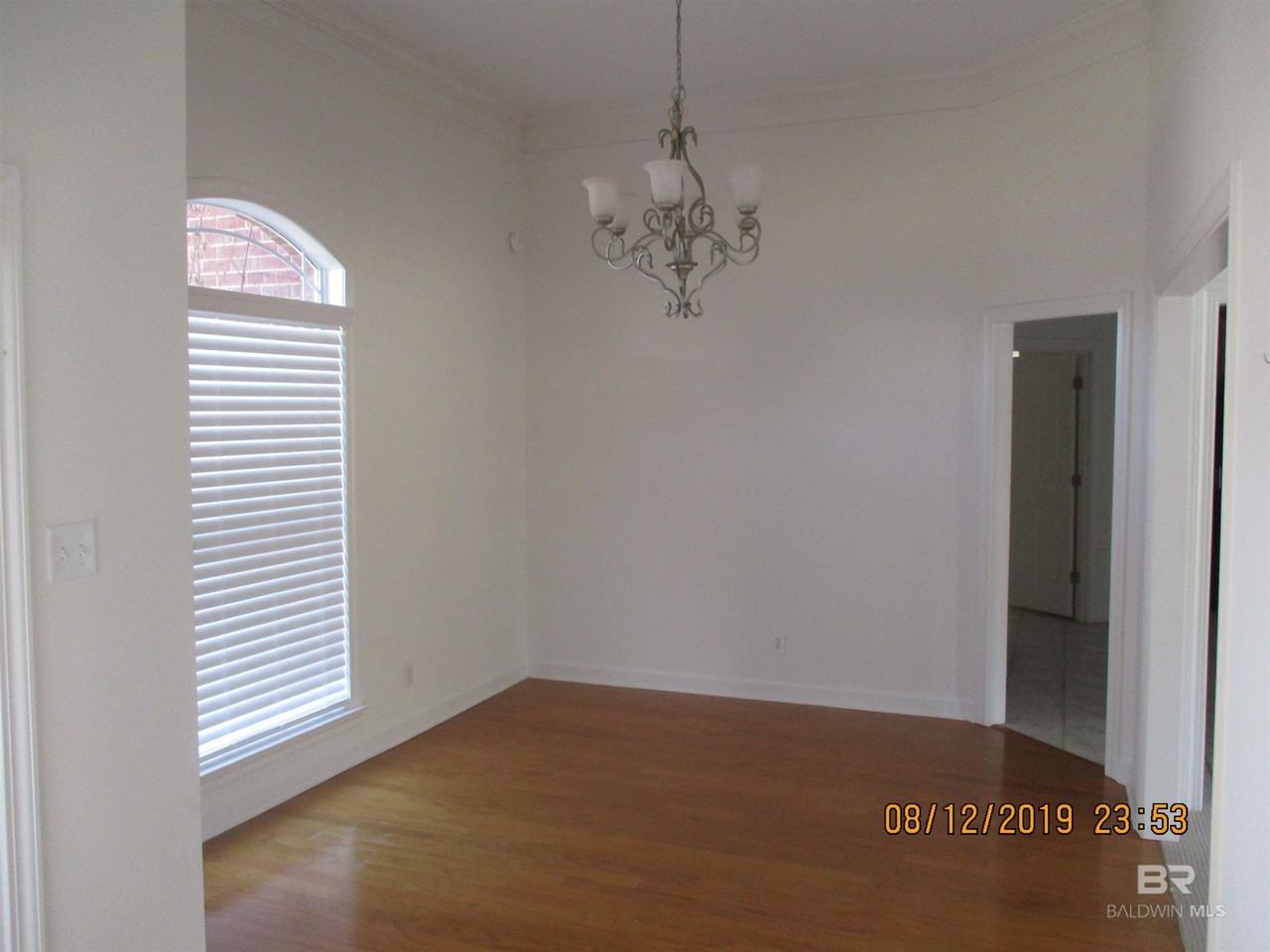 9153 Parliament Cir - Photo 6 of 31