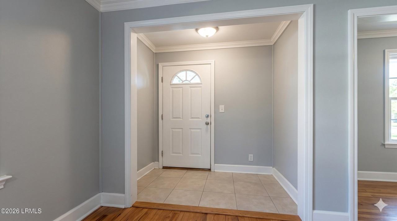414 Meritta Ave - Photo 4 of 28