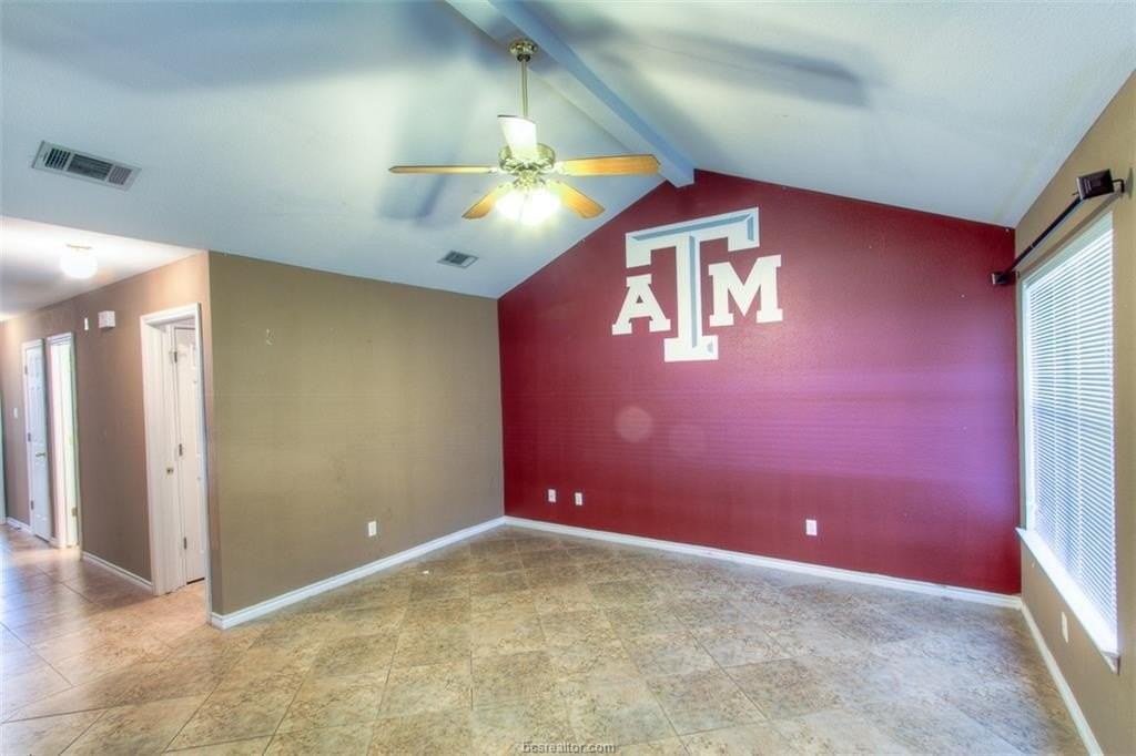2325 Antelope Ln - Photo 3 of 11