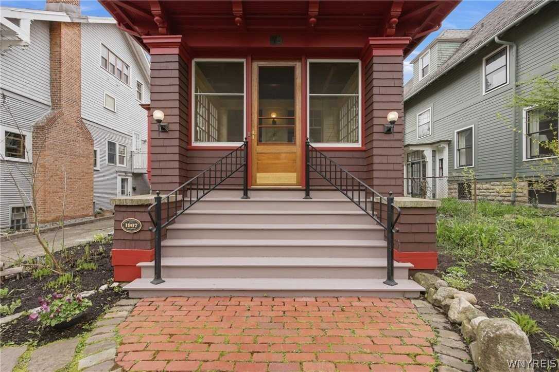 45 Summit Ave - Photo 3 of 25
