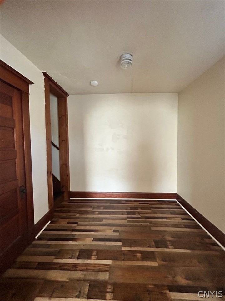 8 S Jefferson St #B - Photo 2 of 19
